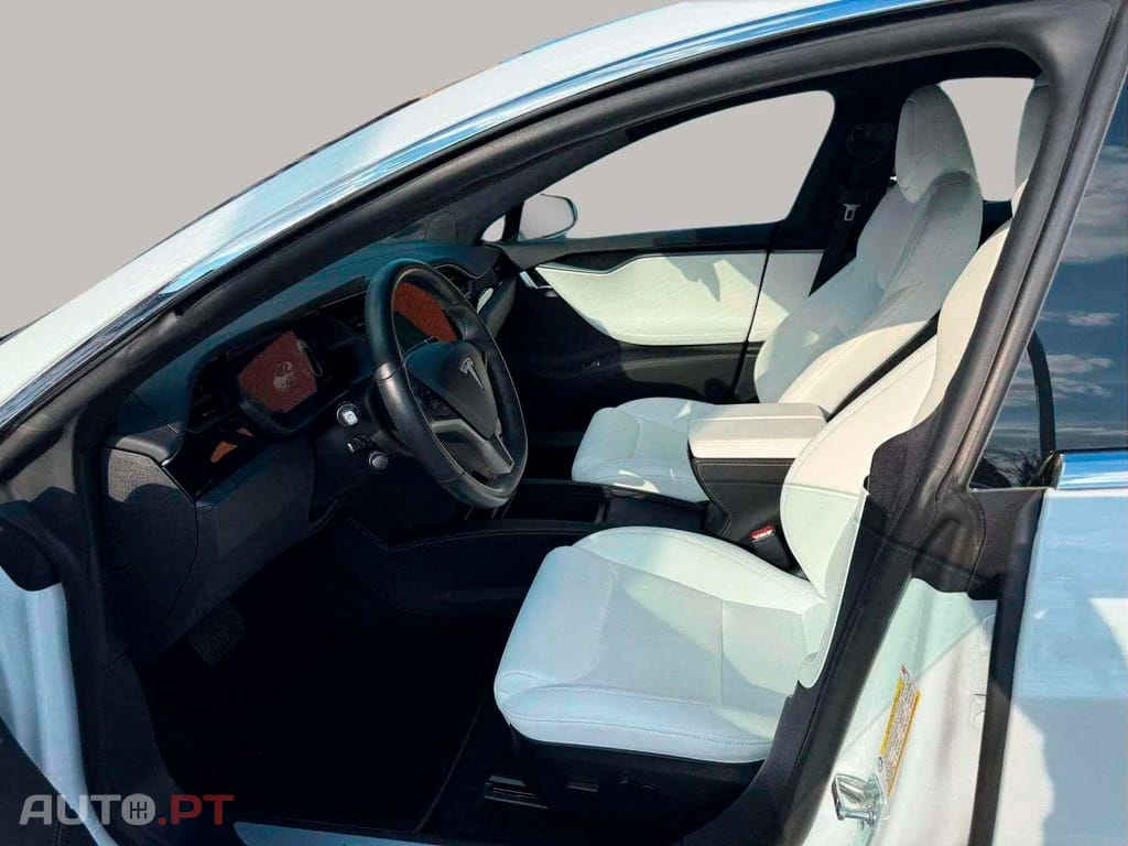Tesla Model S I.V.A DEDUTÍVEL Long Range