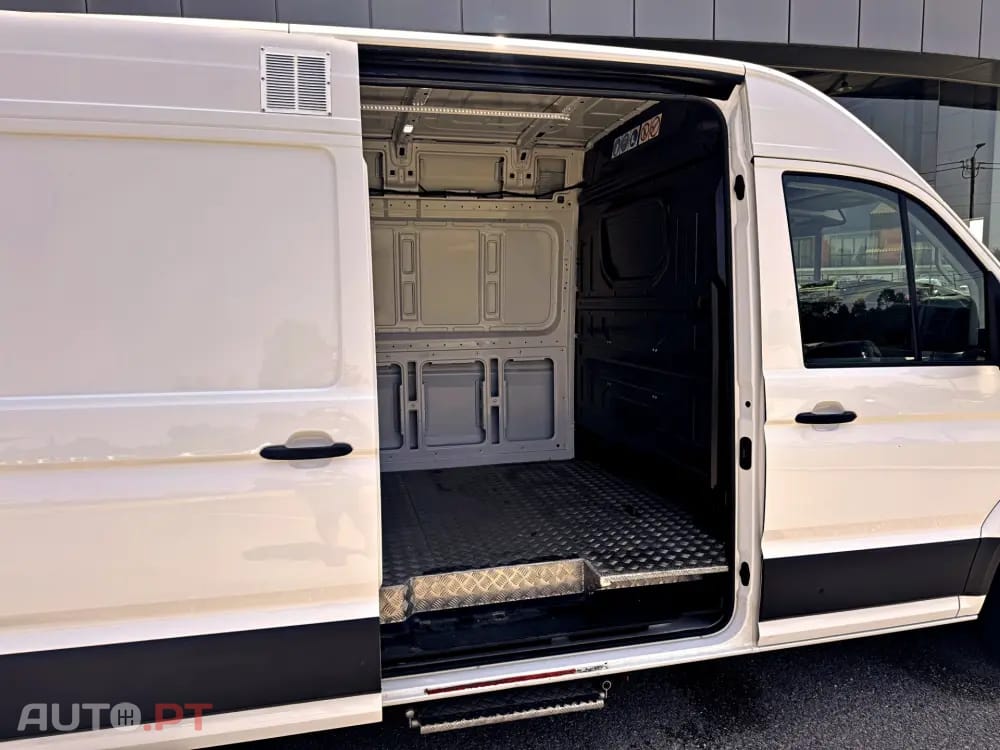 Volkswagen Crafter 35 2.0 TDI L3H2