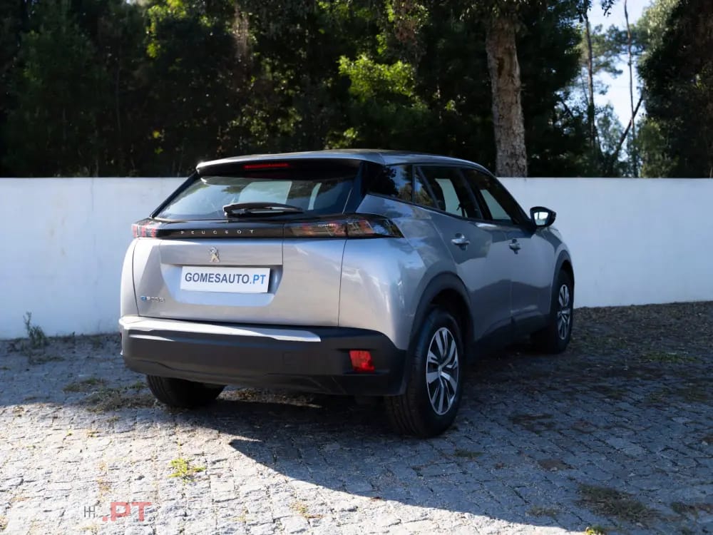 Peugeot E-2008 50 kWh GT Pack