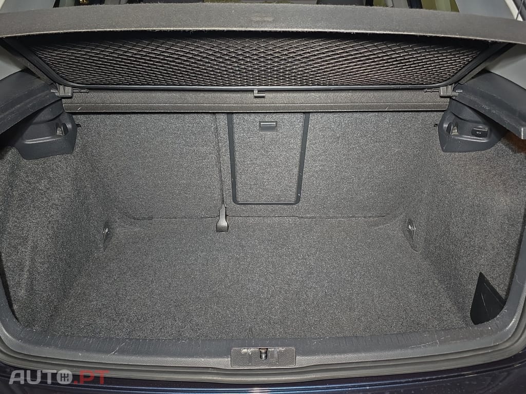 Volkswagen Golf 1.6 TDi Highline