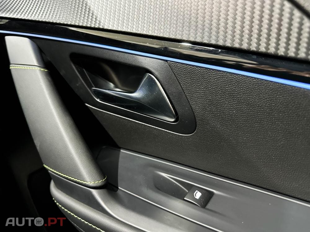 Peugeot E-208 51 kWh GT