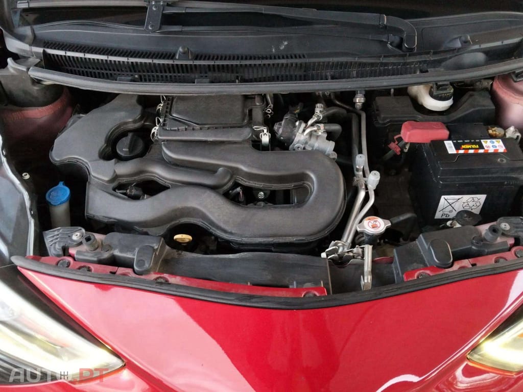 Toyota Aygo 1.0 VVti Exclusive Red
