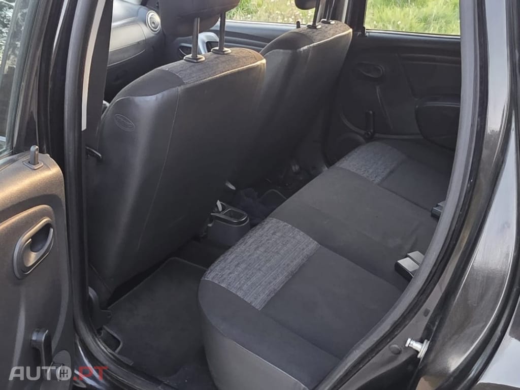 Dacia Duster 1.6 Pack