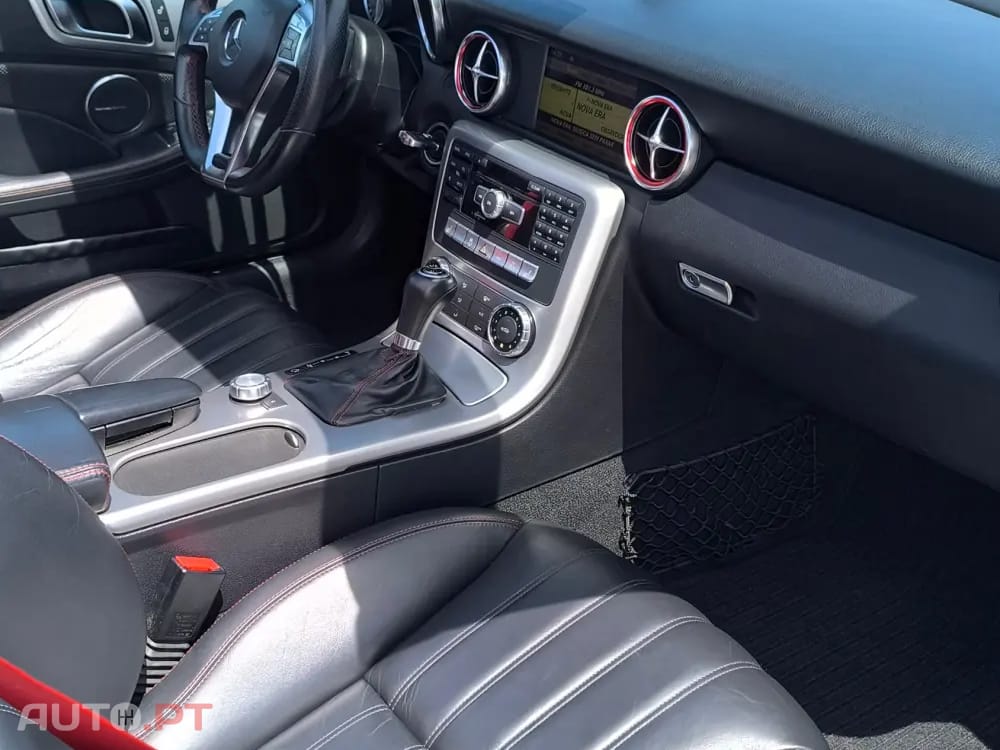 Mercedes-Benz SLK 250 (BlueEFFICIENCY) 7G-TRONIC