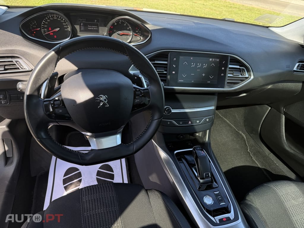 Peugeot 308 1.2 PureTech Allure EAT8