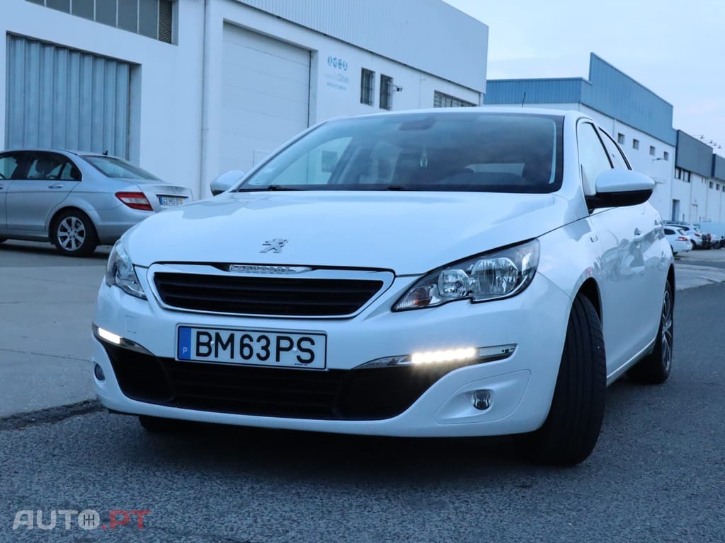 Peugeot 308 1.2 PureTech Style