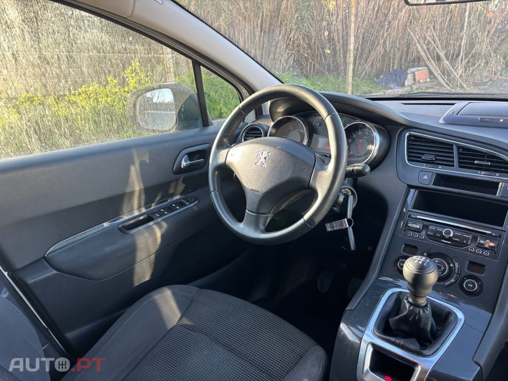 Peugeot 5008 1.6 HDi 7L Allure