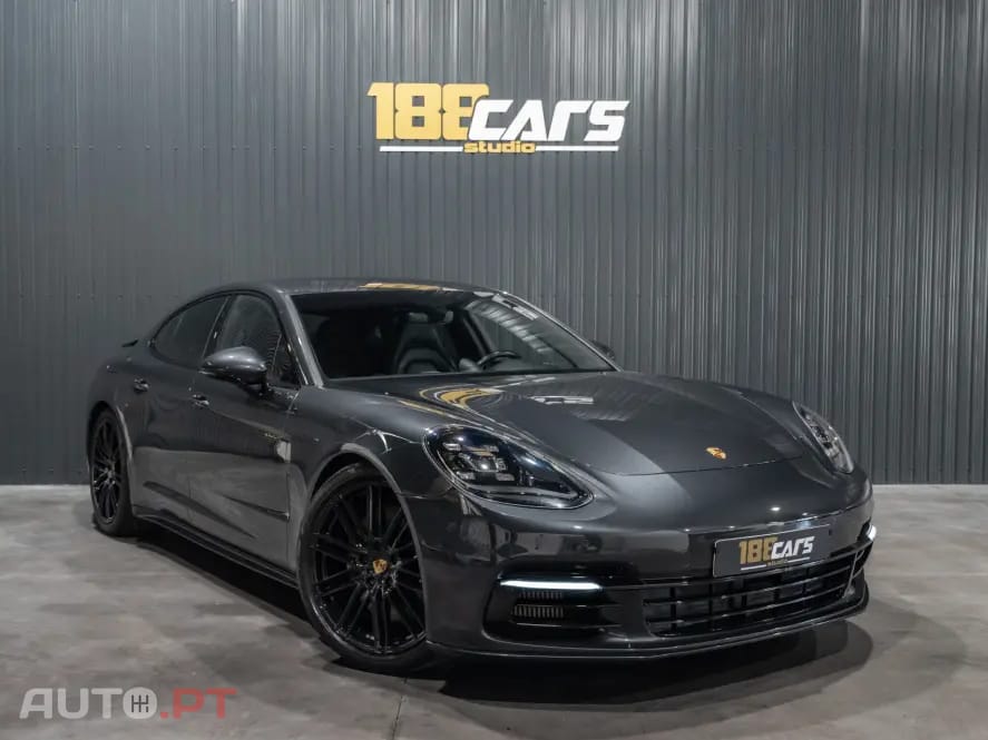 Porsche Panamera 4 E-Hybrid
