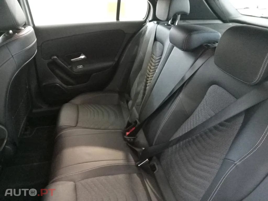 Mercedes-Benz A 180 d Business Solutions