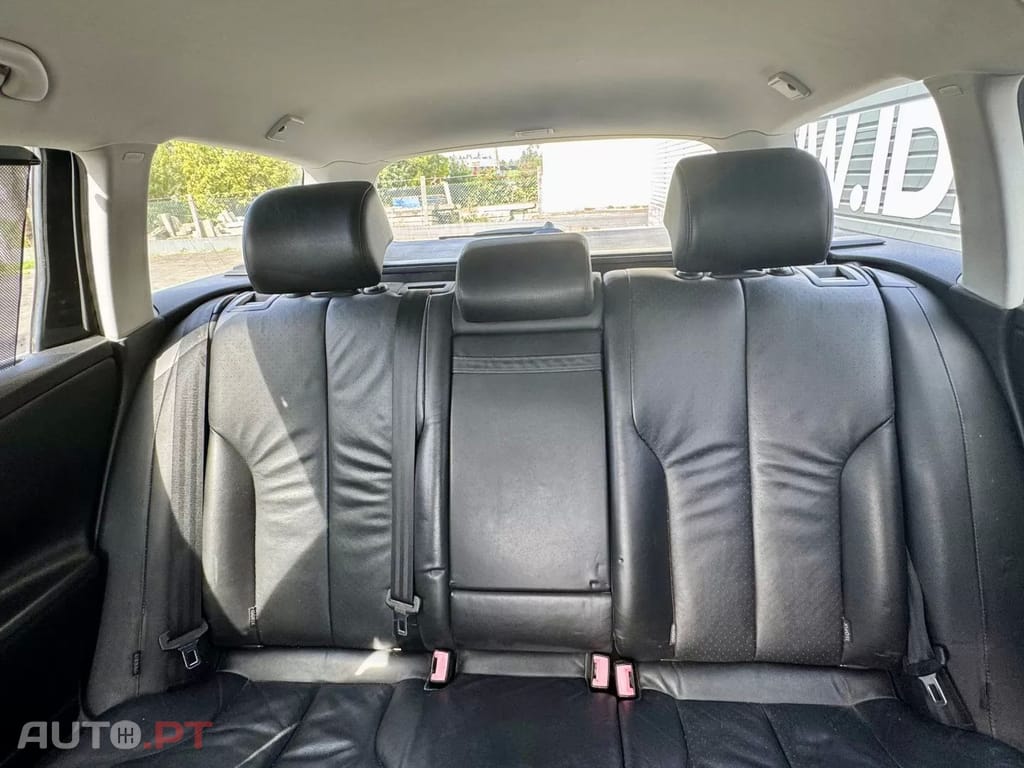 Volkswagen Passat Variant 2.0 TDI Highline — fotografia 23