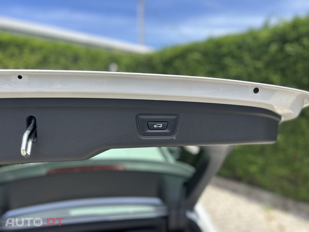 BMW 320 e Touring Line Luxury Auto