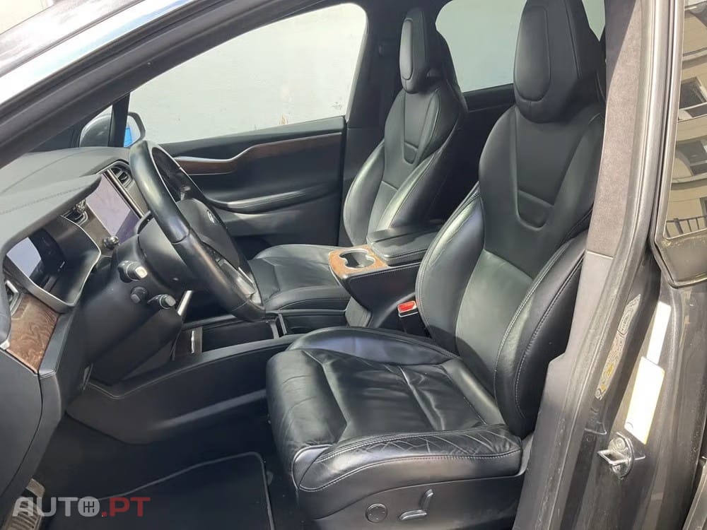 Tesla Model X 100D
