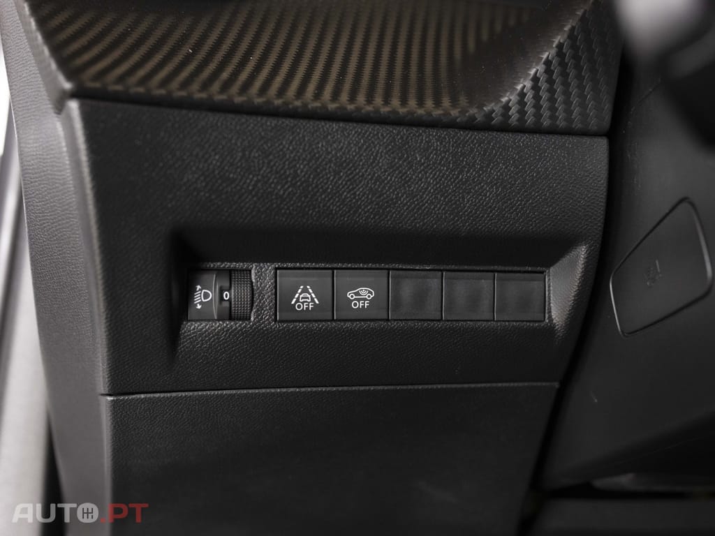 Peugeot E-2008 50 kWh Active