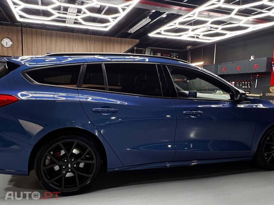 Ford Focus SW 2.3 EcoBoost S&S ST