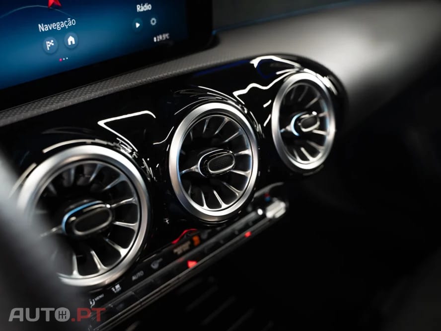 Mercedes-Benz CLA 250 e Shooting Brake AMG Line