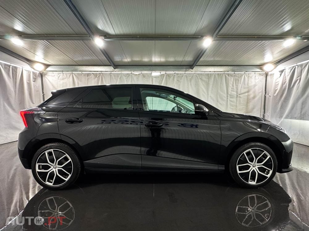 MG MG4 64 kWh Luxury