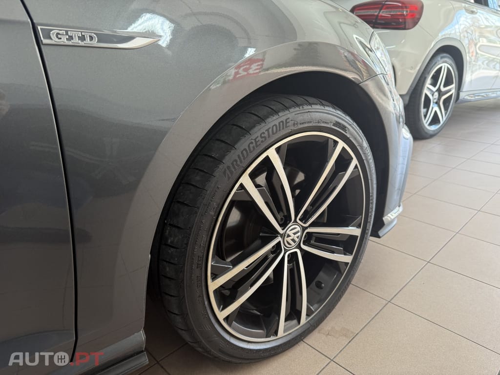 Volkswagen Golf 2.0 TDI GTD DSG
