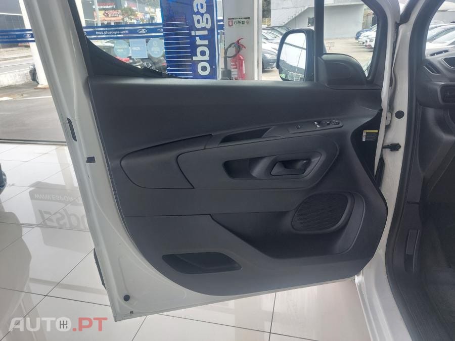 Peugeot Partner 1.5 Bluehdi Pro Standard - IVA Dedutível