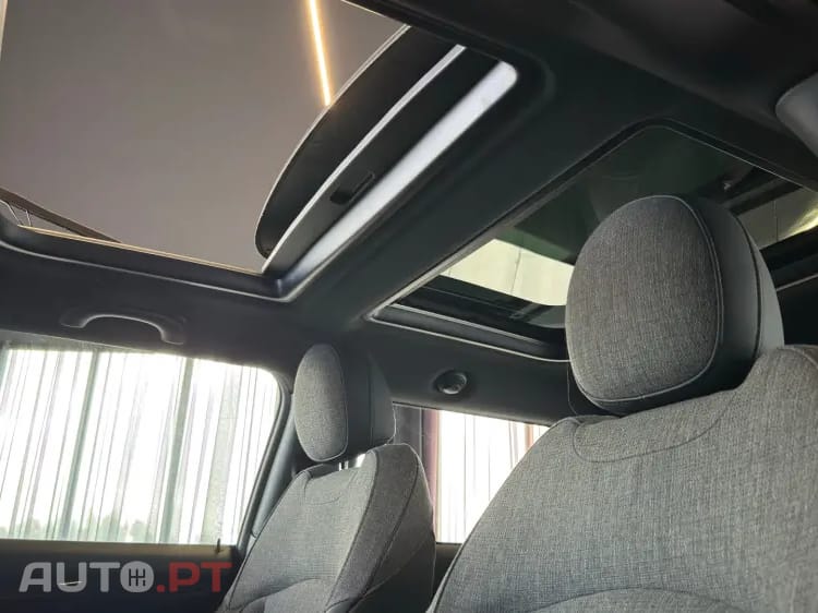 MINI Cooper Cooper SE Camden Edition