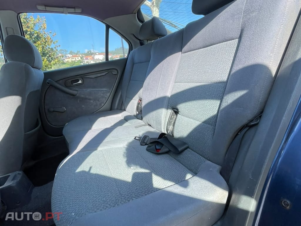 Honda Civic 1.4 LS