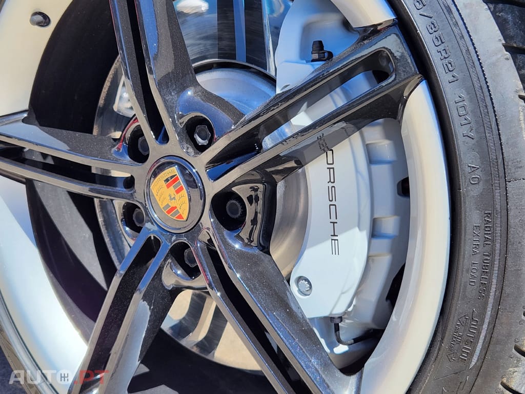 Porsche Taycan 4S bateria Performance Plus