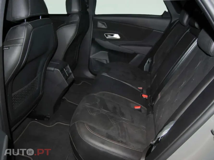 DS DS7 E-Tense Performance Line