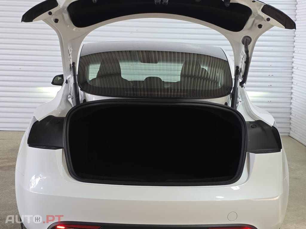 Tesla Model 3 Tração Traseira Premium