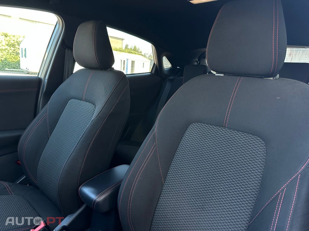 Ford Puma 1.0 EcoBoost MHEV ST-Line