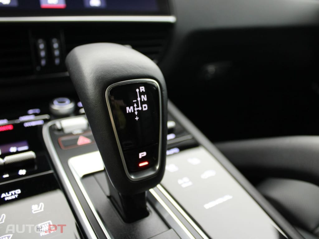 Porsche Cayenne TURBO S