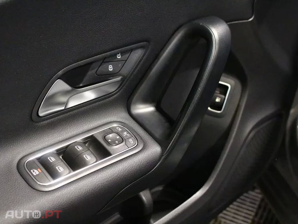 Mercedes-Benz A 250 e Progressive