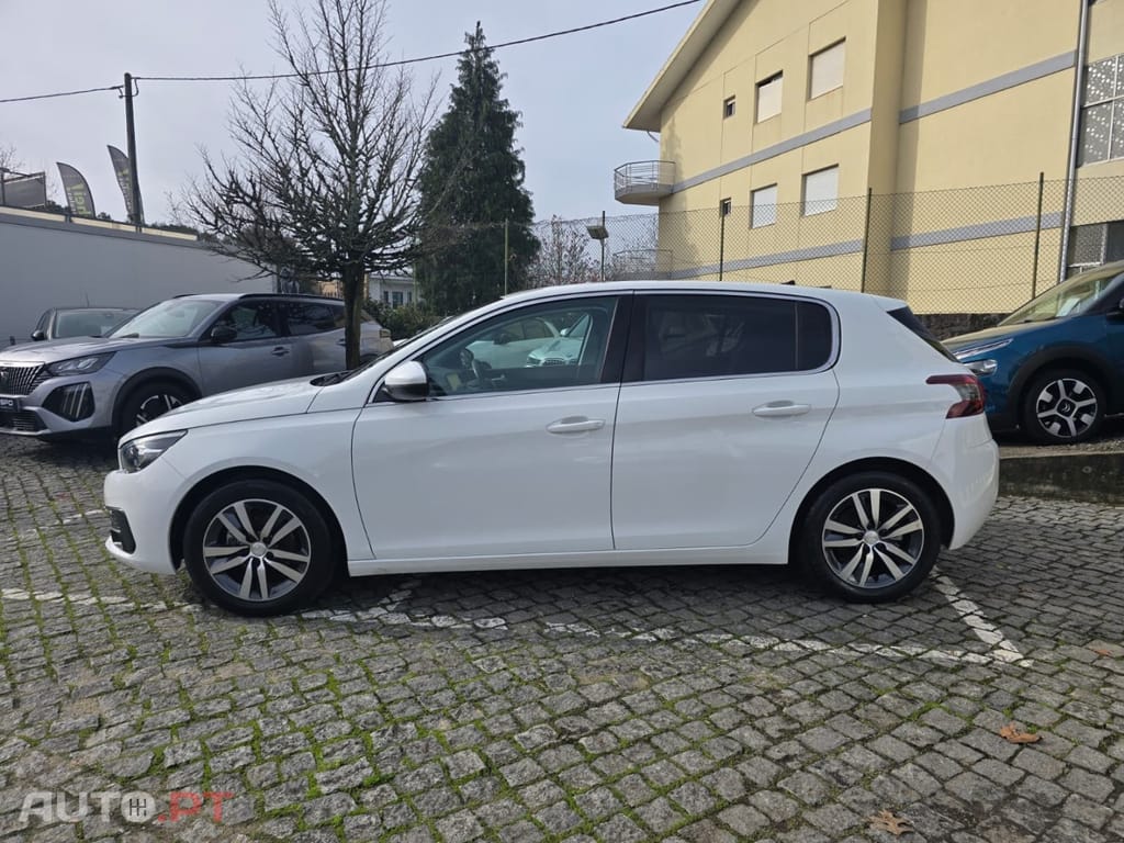 Peugeot 308 1.2 PureTech Style
