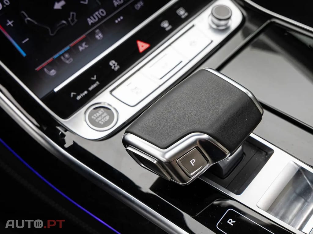 Audi A8 60TFSie LS LINE I.V.A DEDUTÍVEL