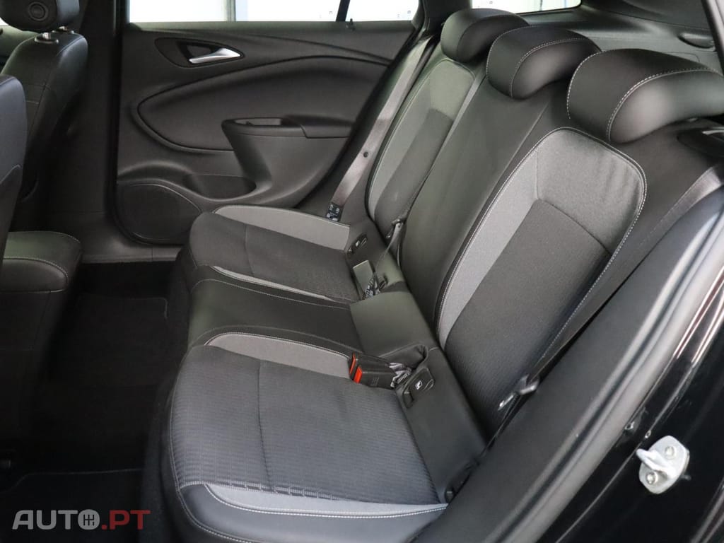 Opel Astra 1.5 Design & Tech ST