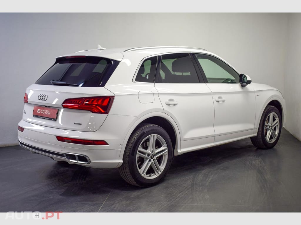 Audi Q5 Audi Q5 55 TFSIe quattro S line S tronic