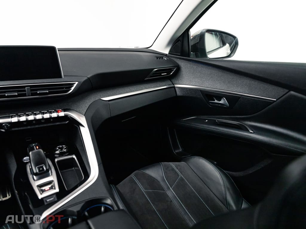 Peugeot 3008 1.5 BlueHDi Crossway EAT8