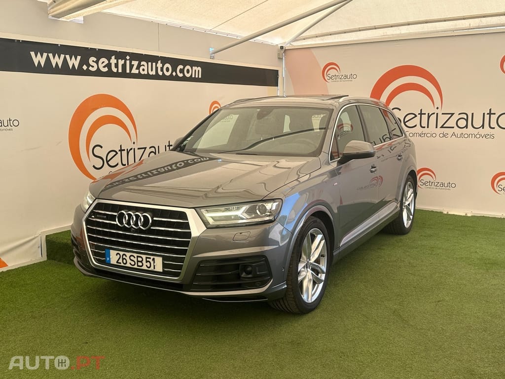 Audi Q7 3.0 TDi quattro S-line Tiptronic 7L