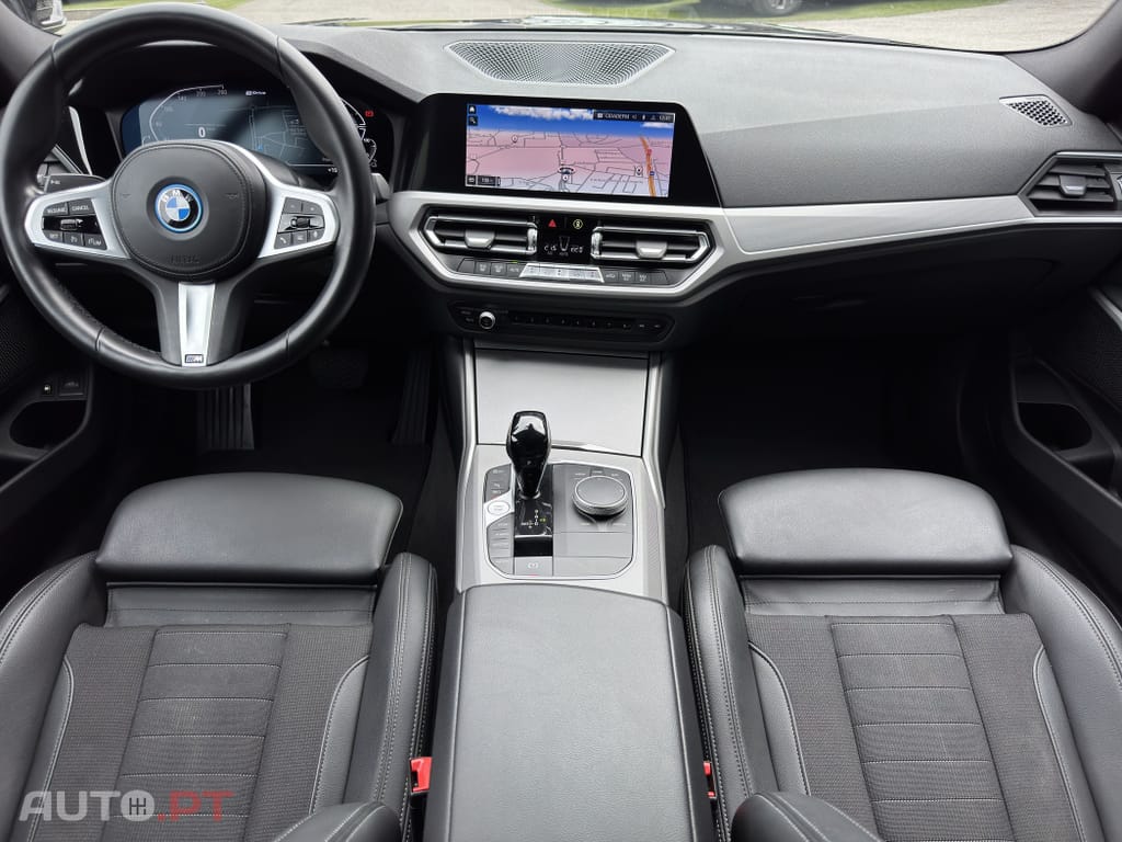 BMW 320 e Touring Line Sport Auto