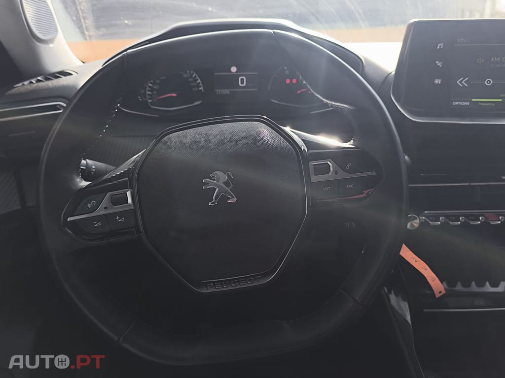 Peugeot 2008 1.2 PureTech Allure