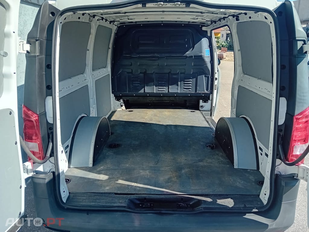Mercedes-Benz Vito 110 CDI 3 L c/iva - Nacional