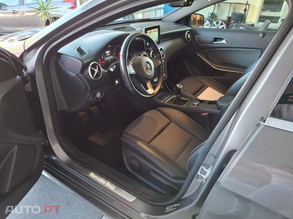 Mercedes-Benz A 180 d Urban