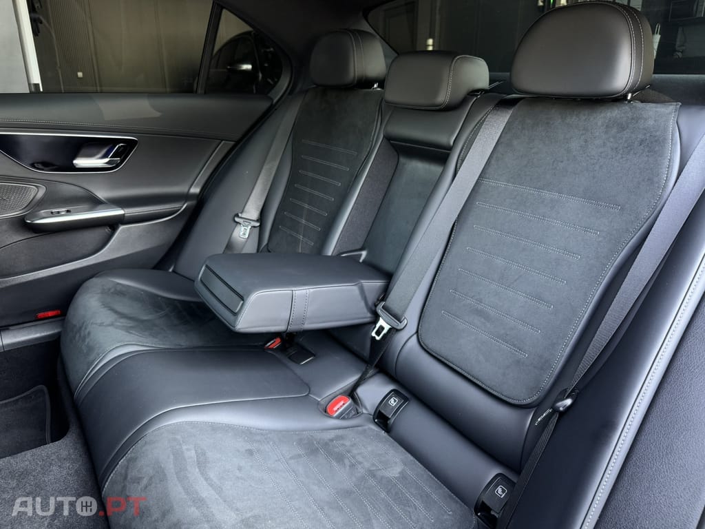 Mercedes-Benz C 300 e AMG Line