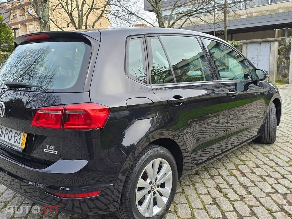 Volkswagen Golf Sportsvan 1.6 TDI Confortline BlueMotion