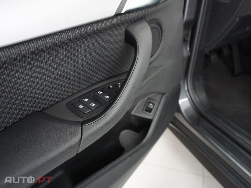 BMW X1 16 d sDrive Line xLine