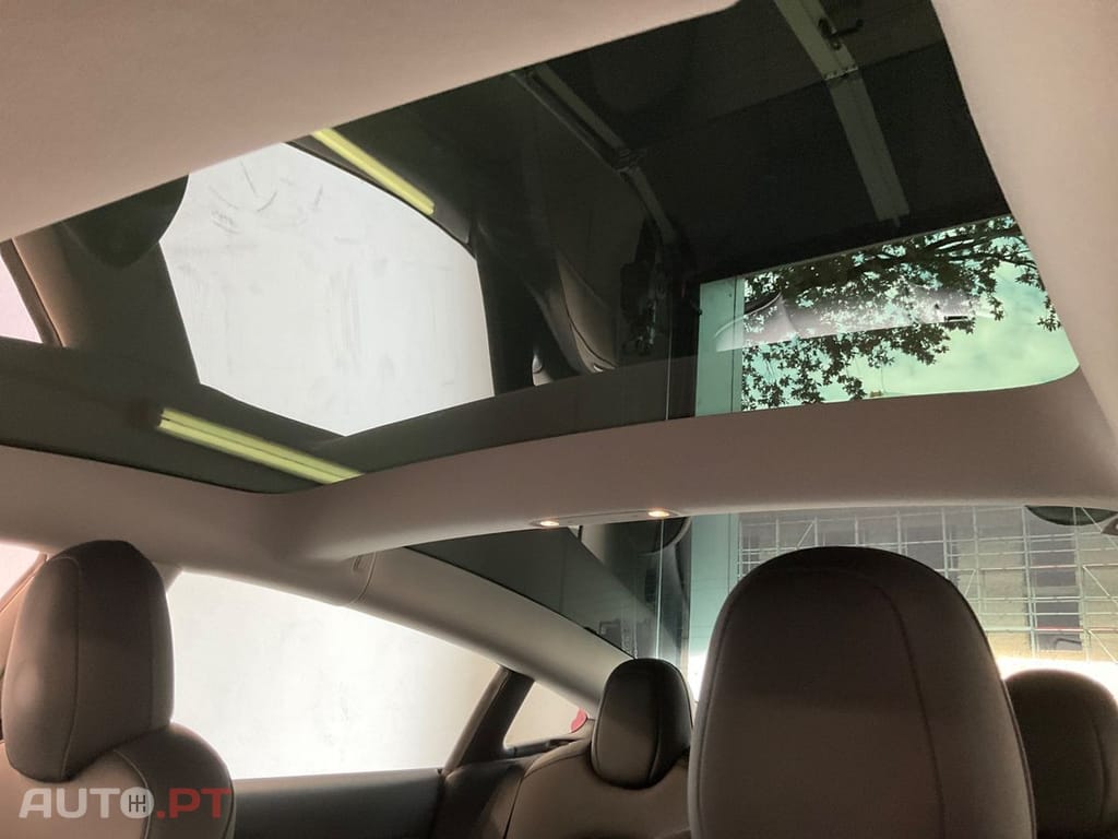 Tesla Model 3 Standard Range Plus RWD