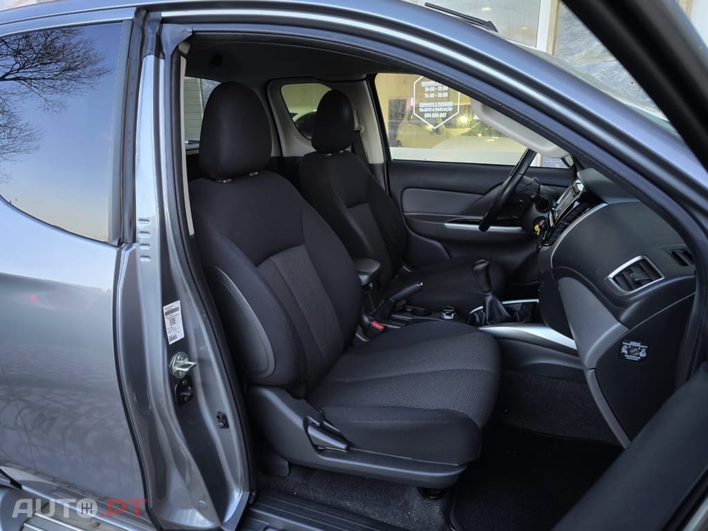 Mitsubishi L200 2.4 DI-D CD Instyle Strakar 4WD