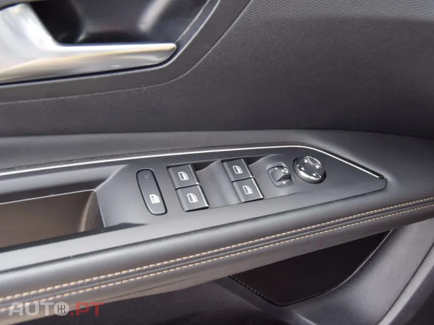 Peugeot 3008 1.6 Hybrid GT e-EAT8