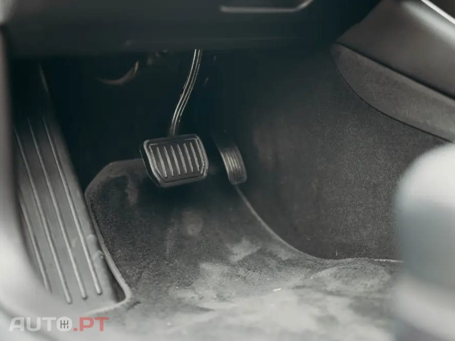 Tesla Model 3 Long Range AWD Dual Motor