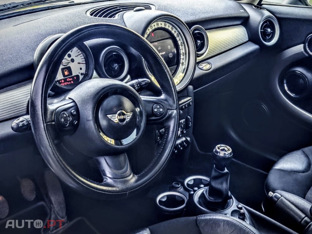 MINI Cooper Cooper Baker Street