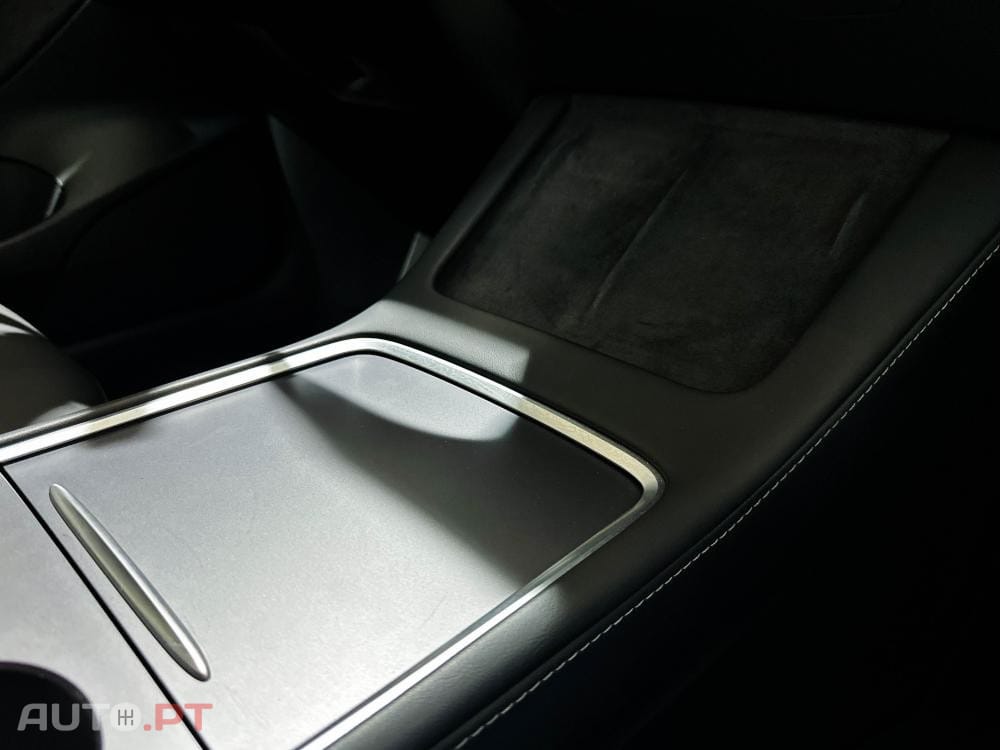 Tesla Model 3 Standard Range Plus RWD