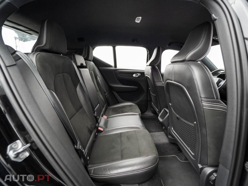 Volvo XC40 2.0 D3 R-Design